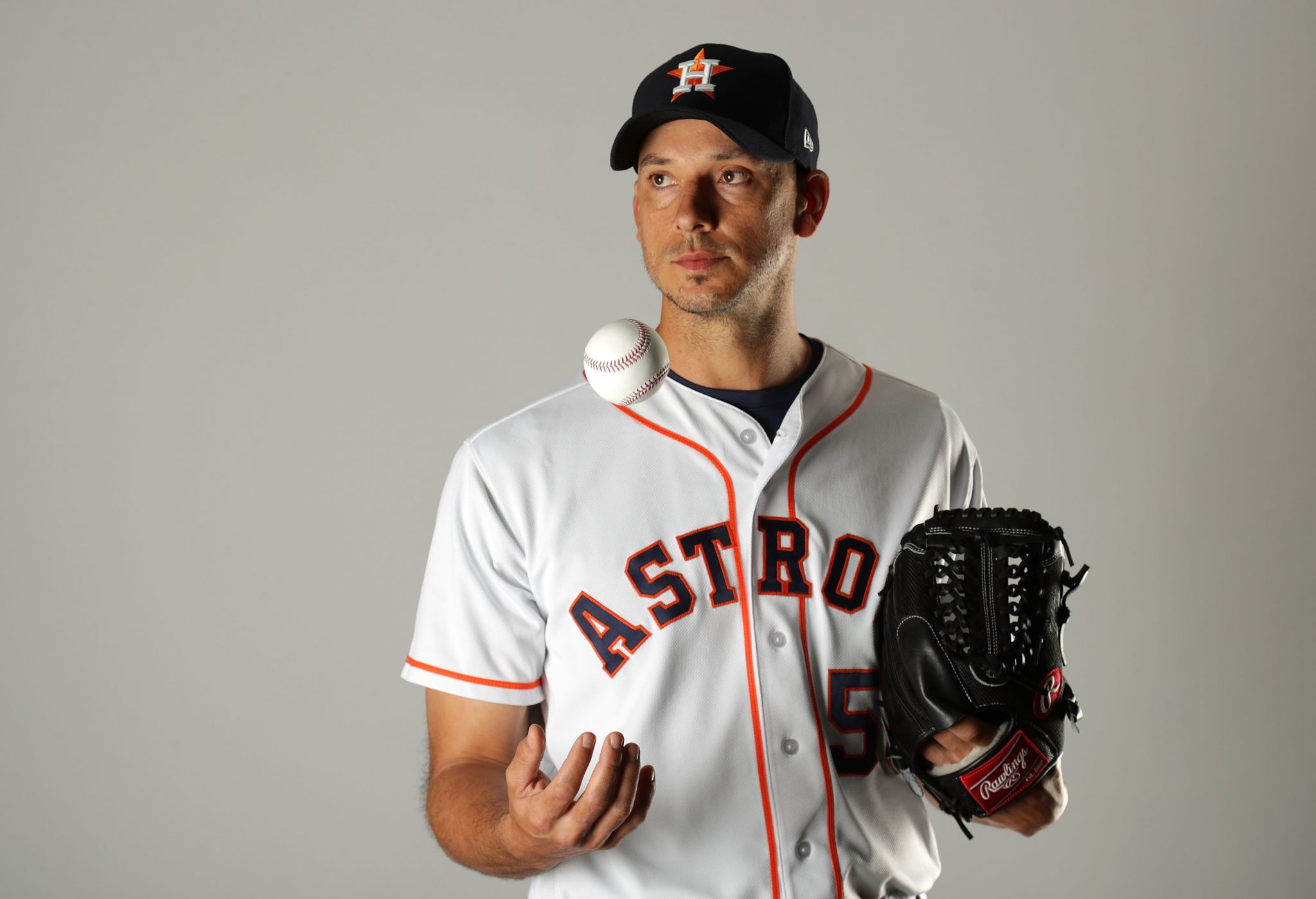 The time Astros starter Charlie Morton moonlighted as a wedding