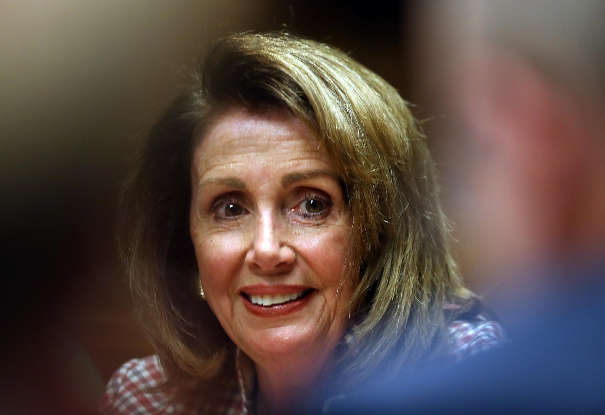 Nancy Pelosi says politicians could learn from drag queens, Trump 'lip