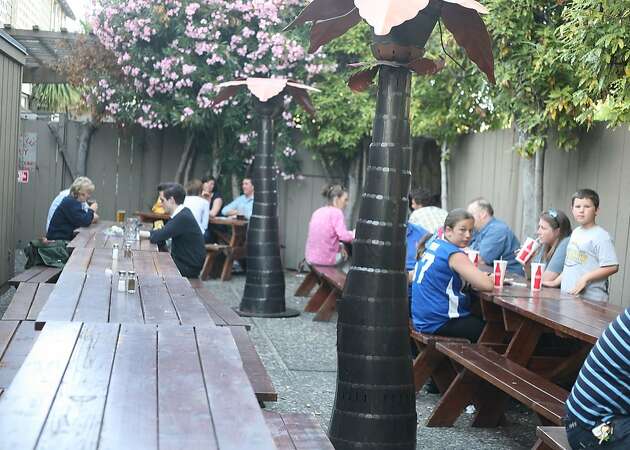 Oasis Beer Garden to close after 60 years in Menlo Park