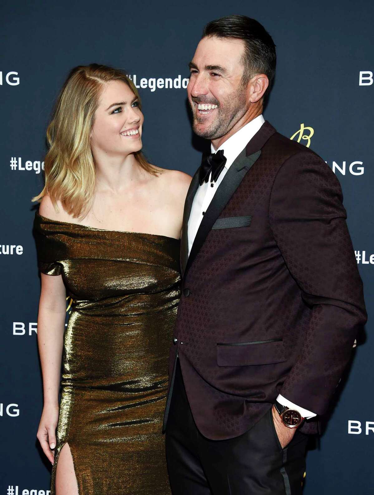 Is Kate Upton pregnant or is it the dress?
