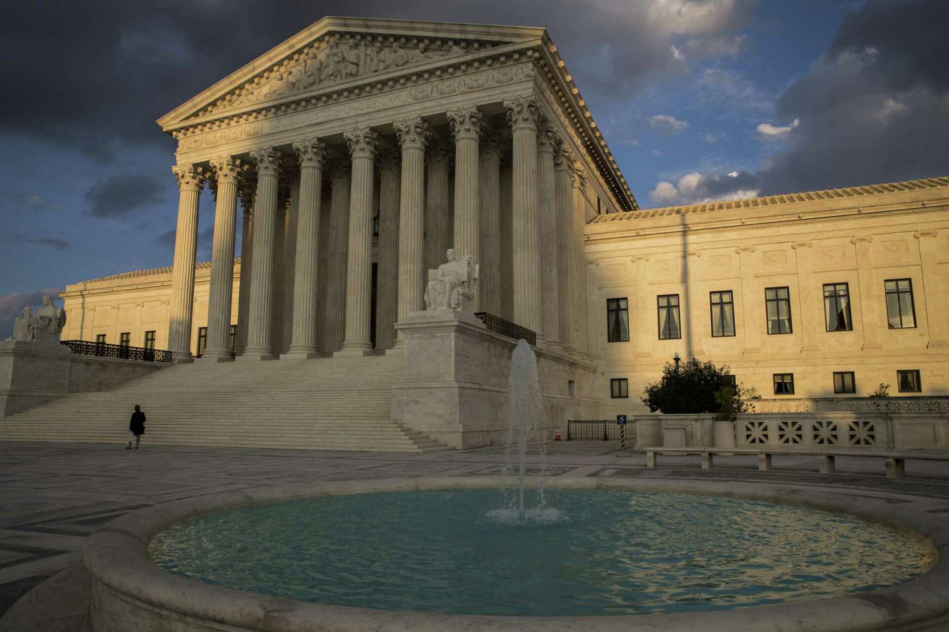 Supreme Court schedules oral arguments for April in Texas redistricting ...