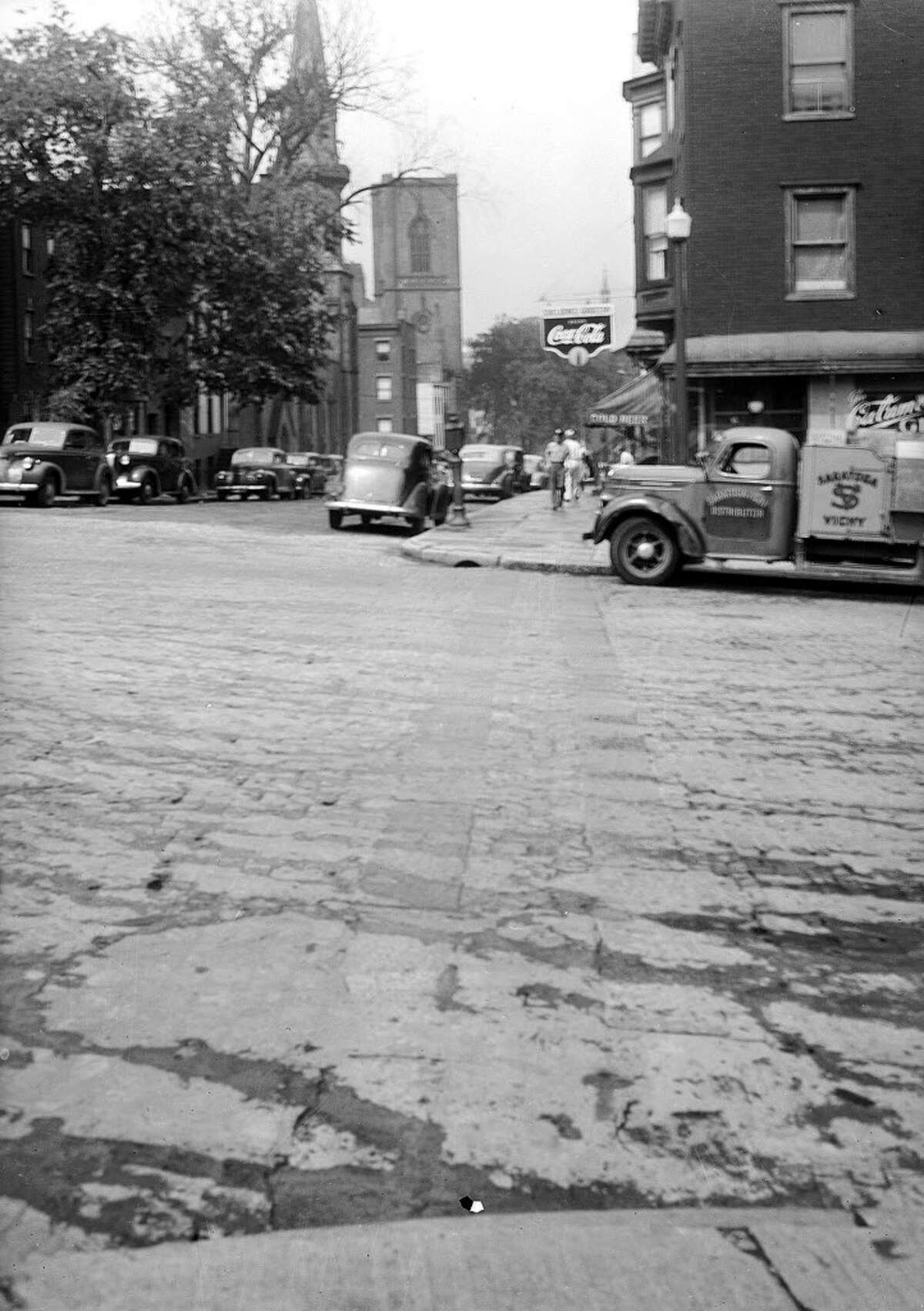 Historical photos The streets of Albany in the 1930s, 40s
