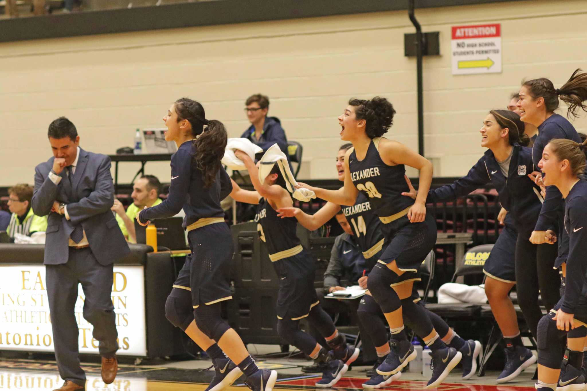 Alexander 1st Laredo girls' team to make Elite Eight