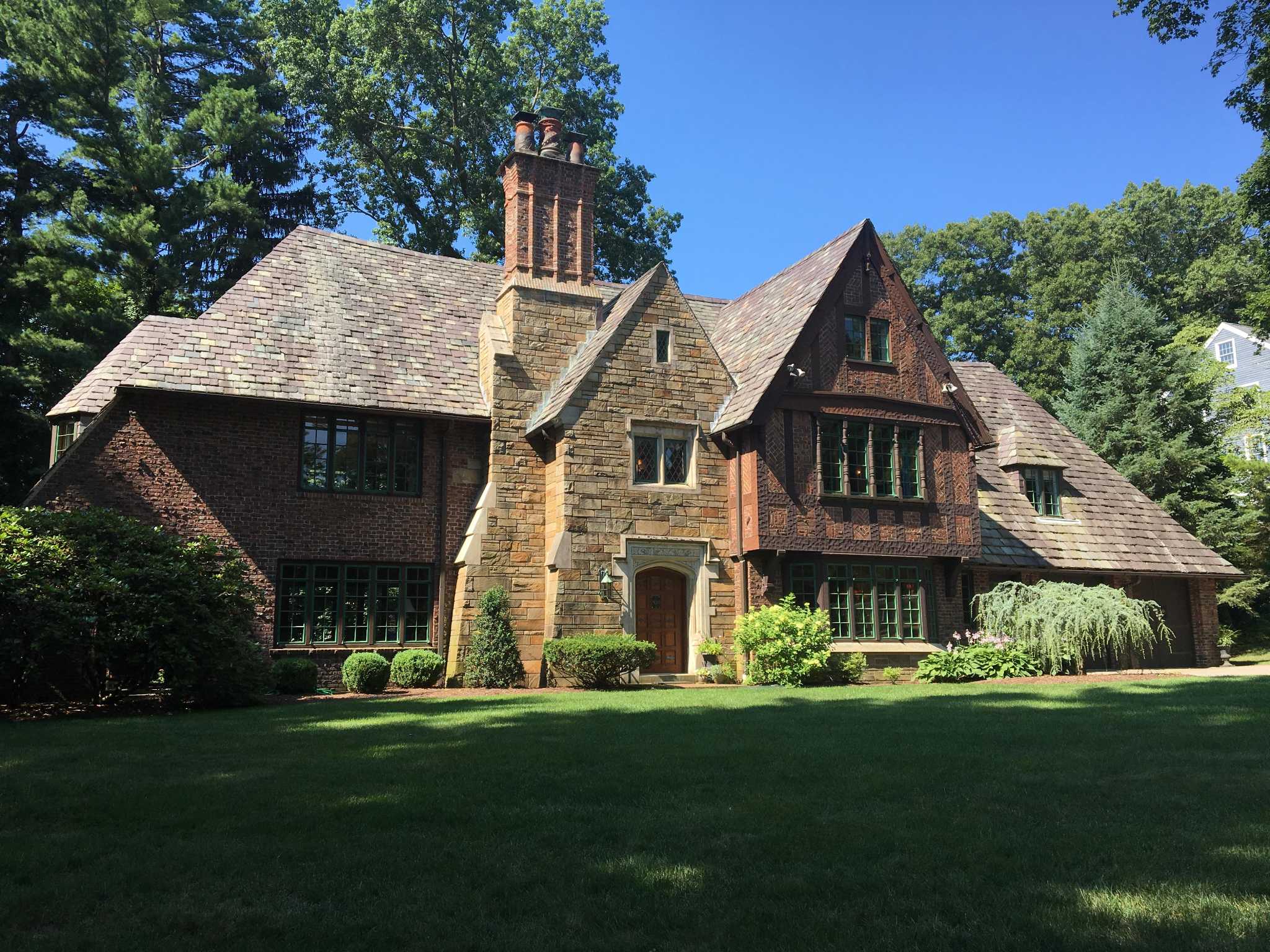 On the Market / 1929 Tudor home built by famed local ...