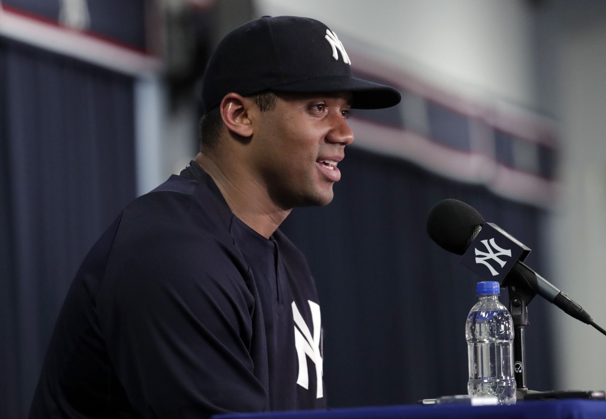 Yankees' Russell Wilson whacked in face with grounder in workout