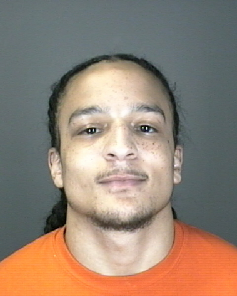 Albany man charged in Colonie gun store theft