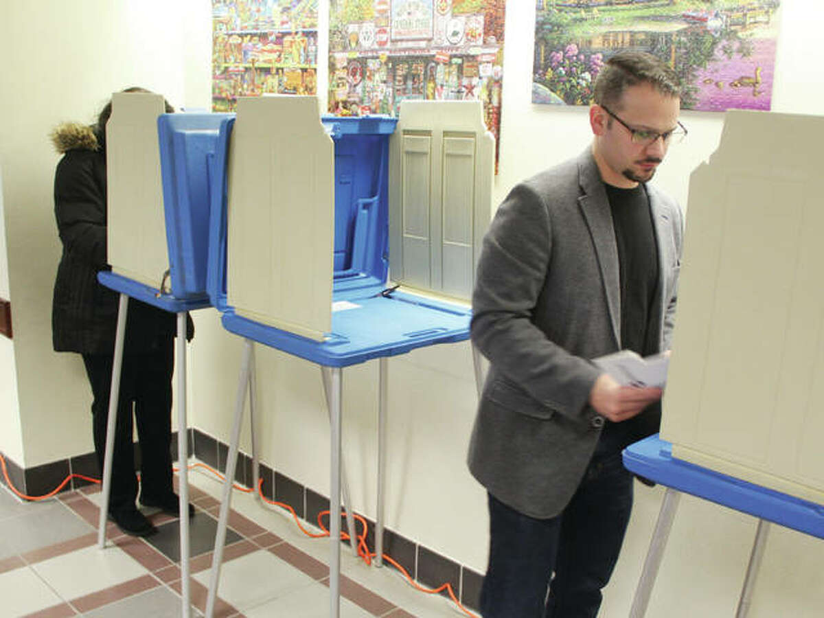 Early voting starts out slow at Madison County Clerk’s Office