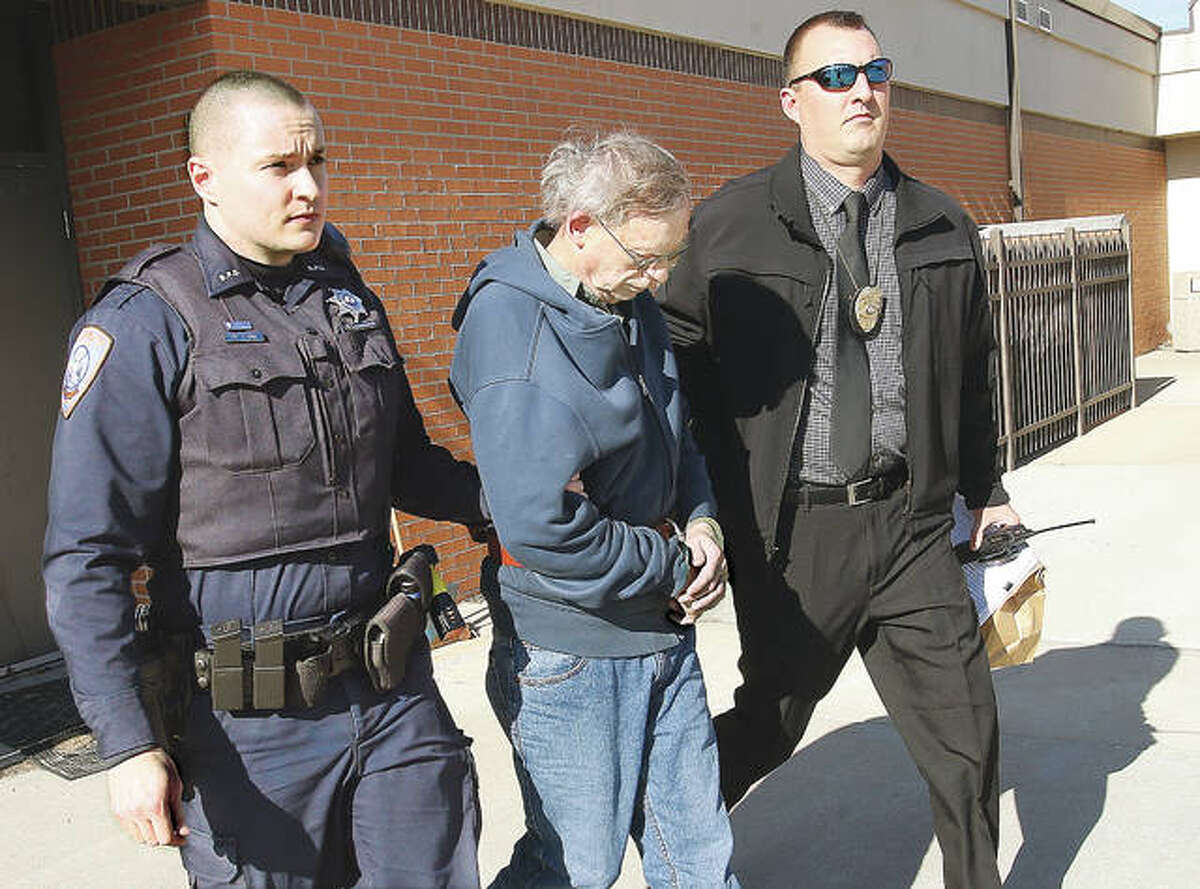 Former Bethalto church elder gets 15 years for recording in bathroom