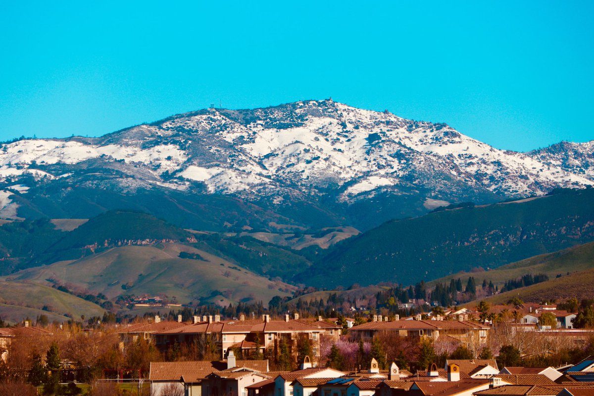 Bay Area snow 'Mt. Diablo looks like the Matterhorn at Disneyland'