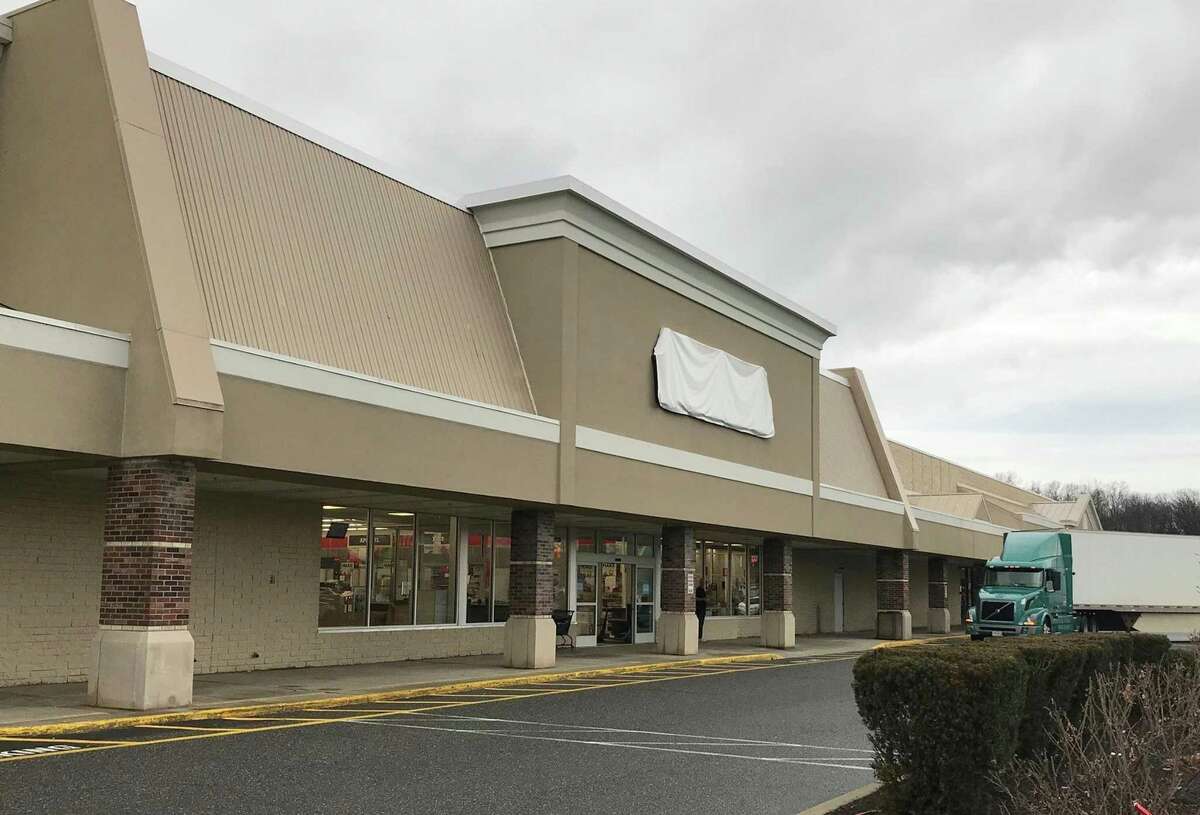 14 Candlewood Lake Road - Michaels arts and crafts store in the Candlewood Lake Plaza in Brookfield has moved to a new location.