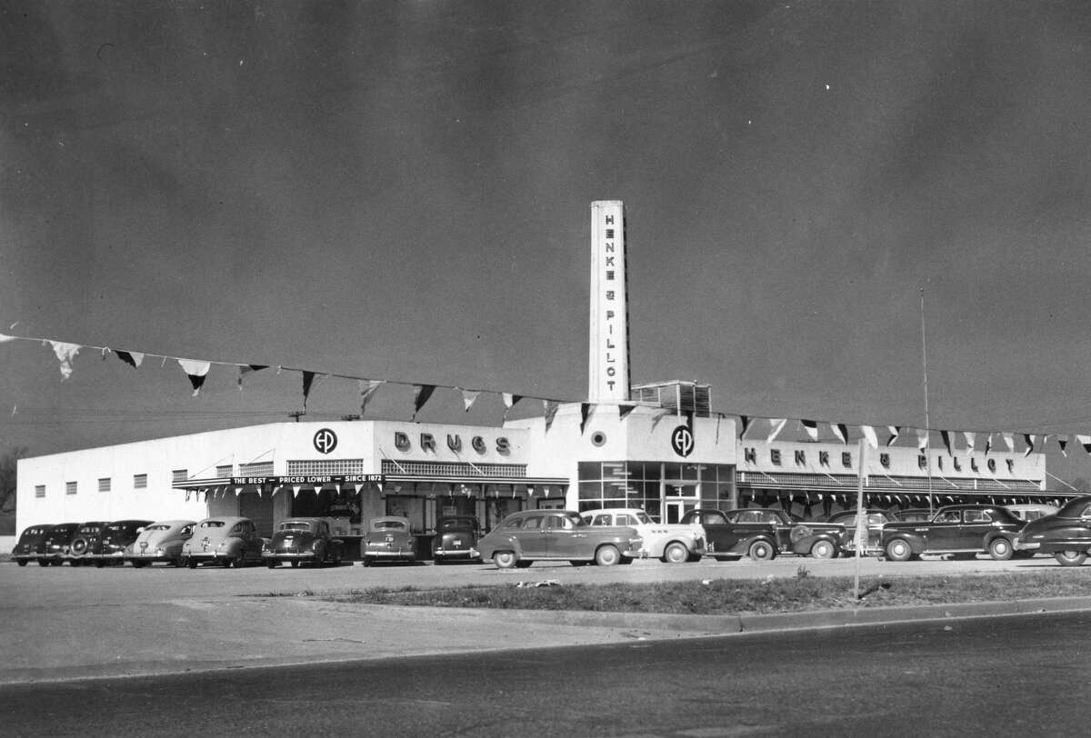 June 10, 1955Unidentified Henke & Pillot store.