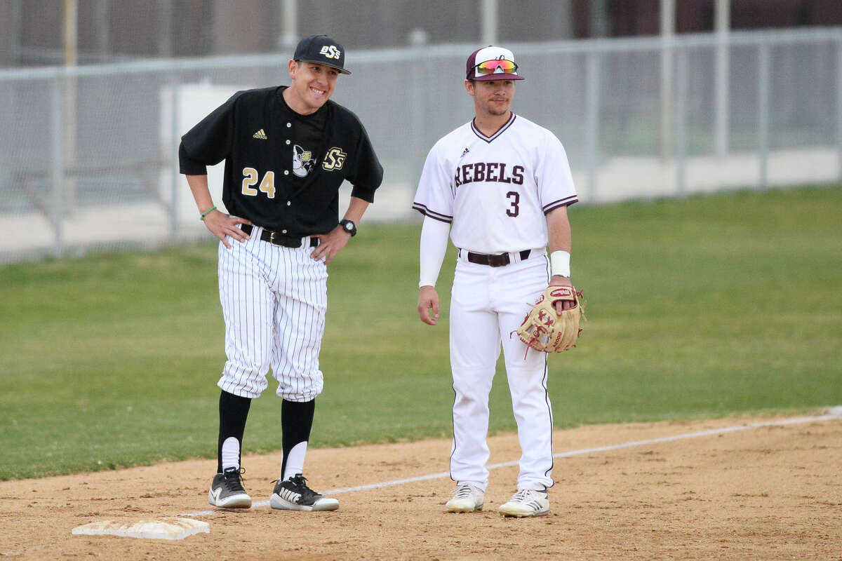 Hs Baseball No 8 Rebels Defeat Big Spring In Carrillo S Return