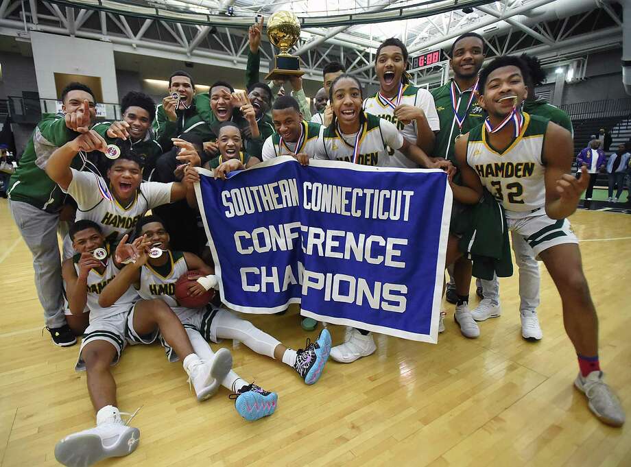 Boys Basketball Hamden Beats Hillhouse To Claim First Scc Le Hamden Celebrates Its Scc Championship After Defeating Hillhouse 67 49 On Wednesday At The Floyd