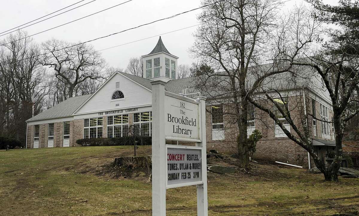 Brookfield library staff look to revise plan for new building