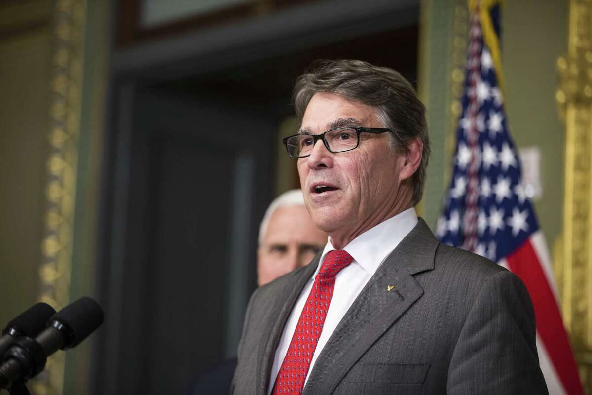Energy Secretary and former Texas Gov. Rick Perry announced Monday he is endorsing Republican Dan Crenshaw for the 2nd Congressional District. Crenshaw faces Republican Kevin Roberts in a May 22 runoff election. (Al Drago/The New York Times)