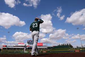 Matt Joyce’s sore elbow interrupts A’s outfield plans - Photo