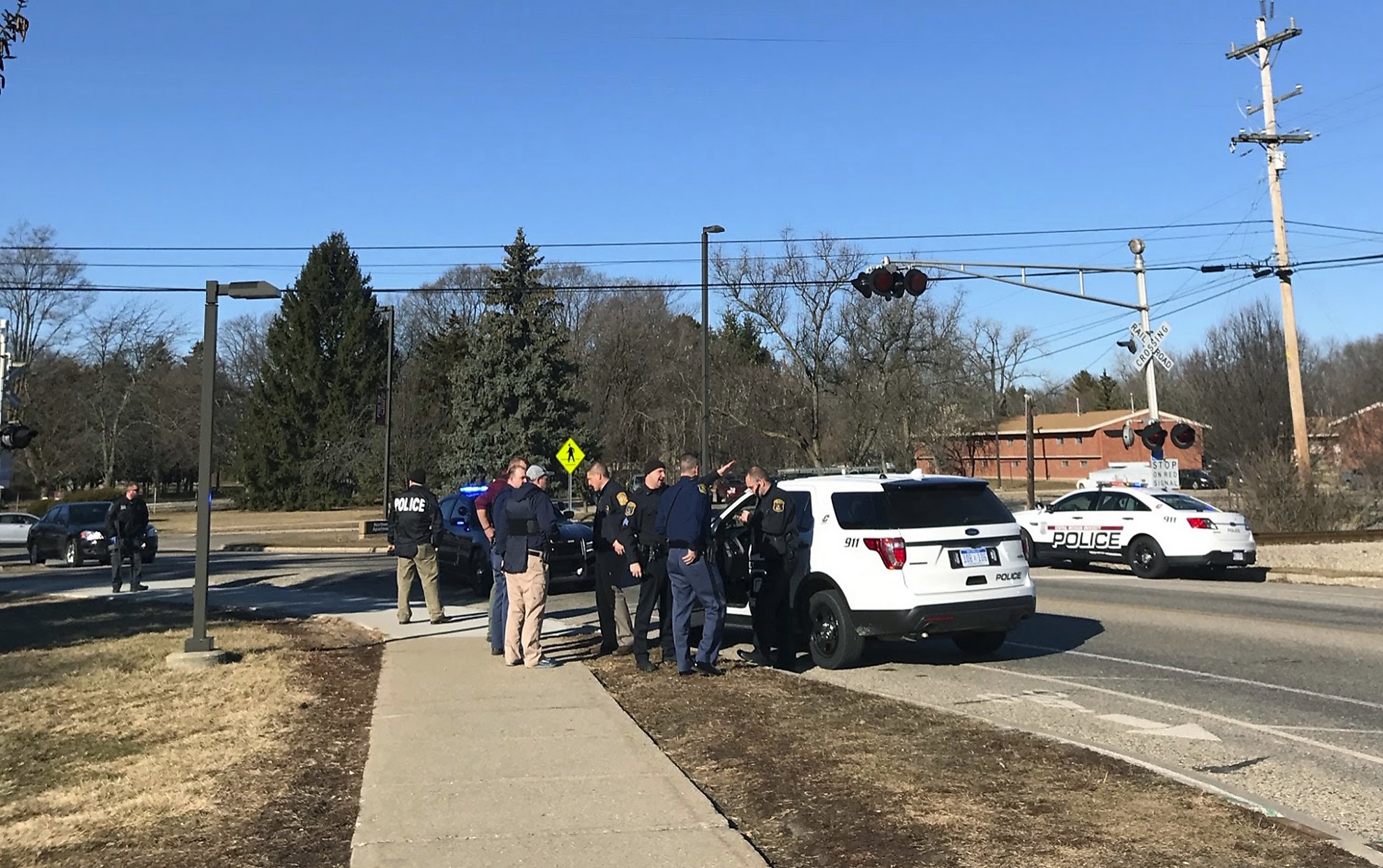 Police: Suspect in college campus shooting apprehended