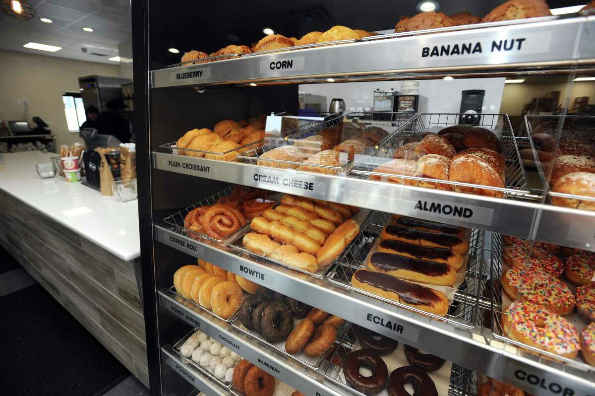 Donut Delight opens Summer Street store