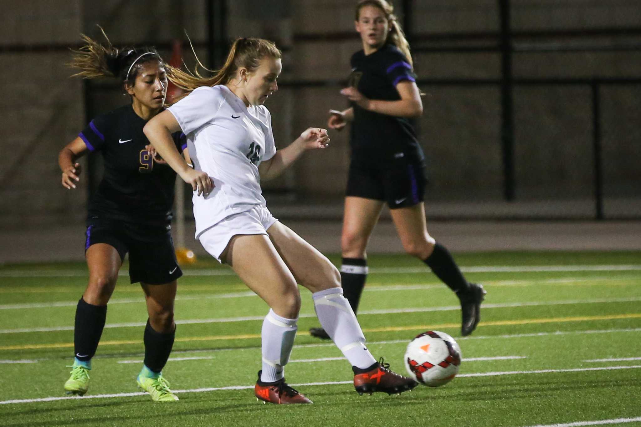 GIRLS SOCCER: TWHS continues district winning streak with 3-0 win