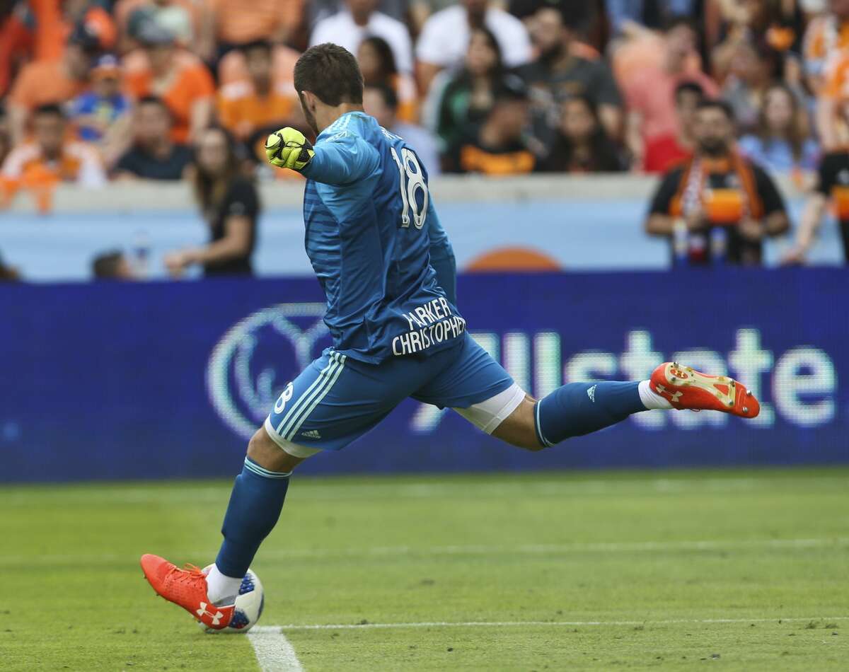 Houston Dynamo goalkeeper Chris Seitz (18) performs a goal kick during the first half of the MLS game against the Atlanta United at BBVA Compass Stadium on Saturday, March 3, 2018, in Houston. ( Yi-Chin Lee / Houston Chronicle )