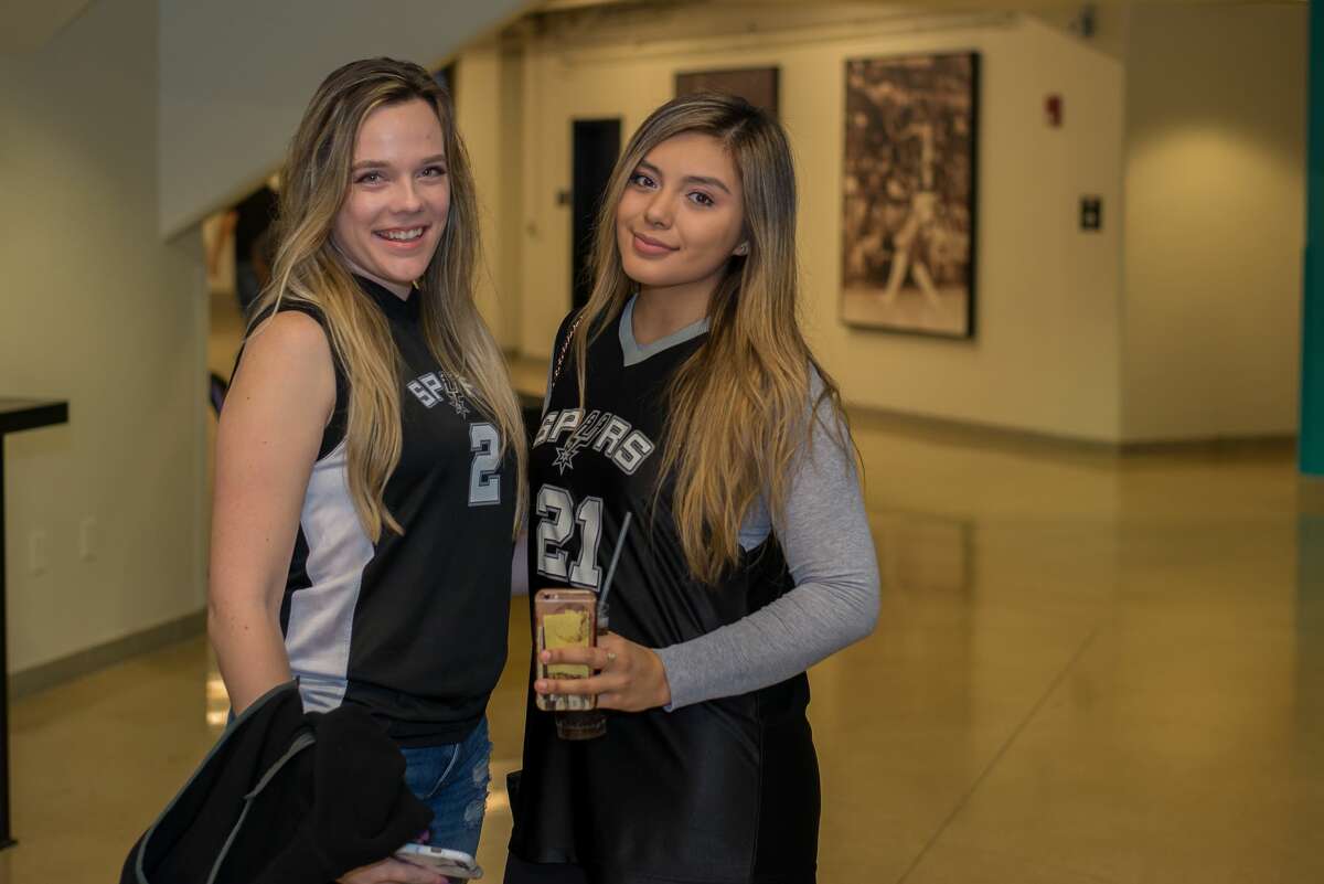 Spurs faithful showed en masse Saturday March, 3, 2018, at the AT&T Center to watch their beleaguered team fall to the hated Los Angeles Lakers 116-112.