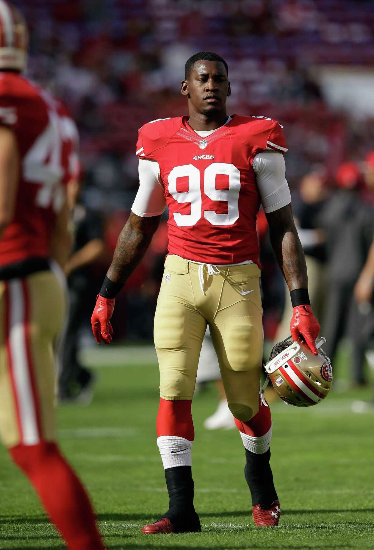 Aldon Smith, former Raider and 49er, jailed in alleged bail violation