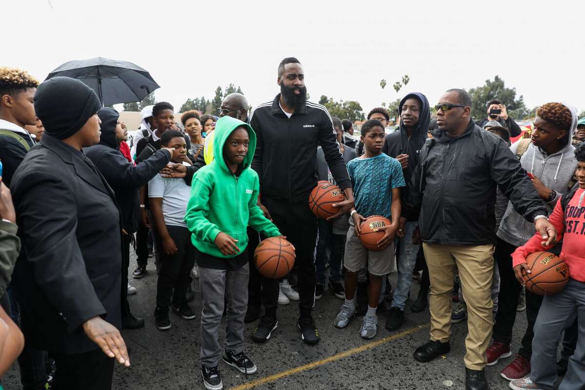 Houston Rockets star James Harden visits his old middle school in Los