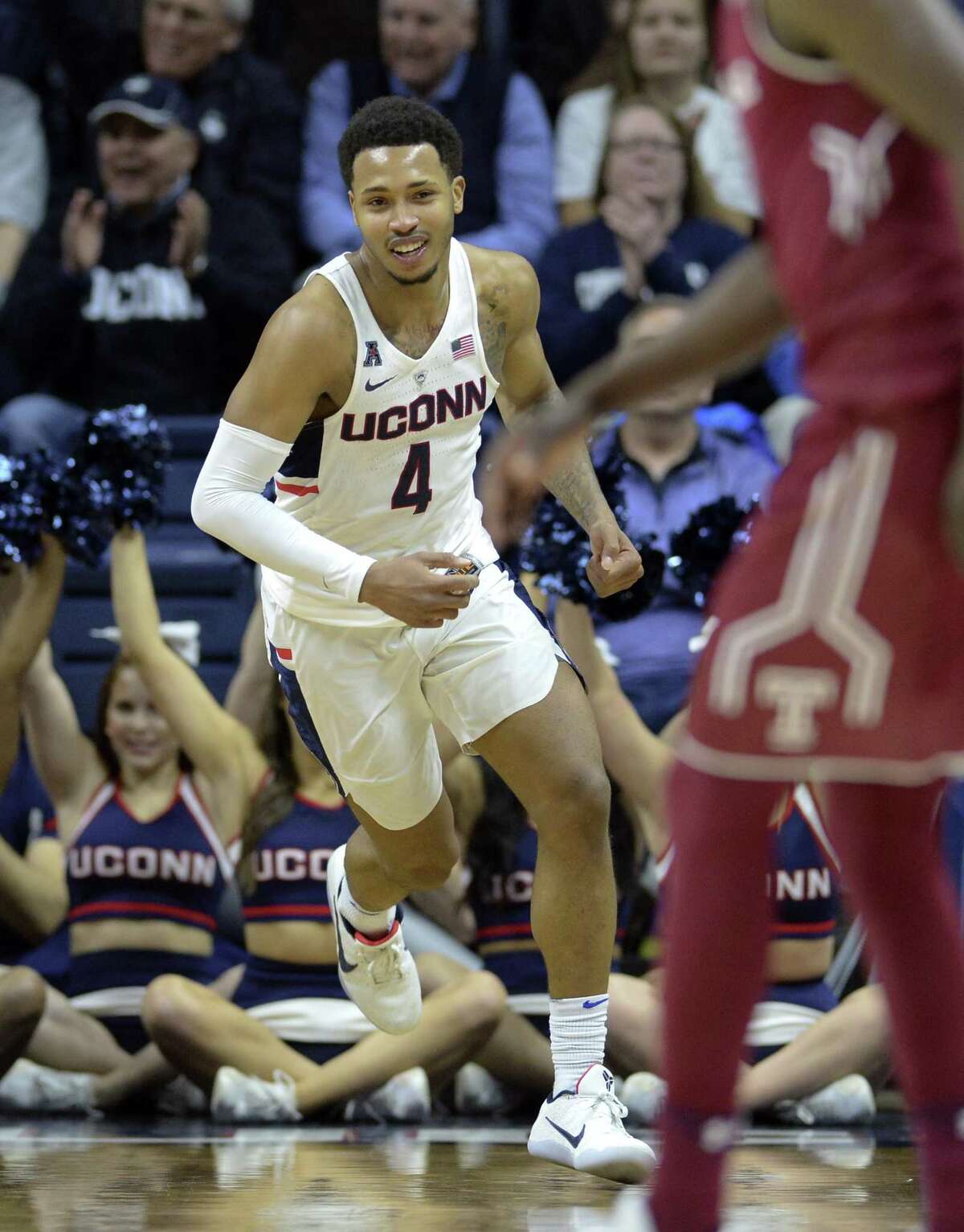 Jalen Adams will return to UConn for senior season