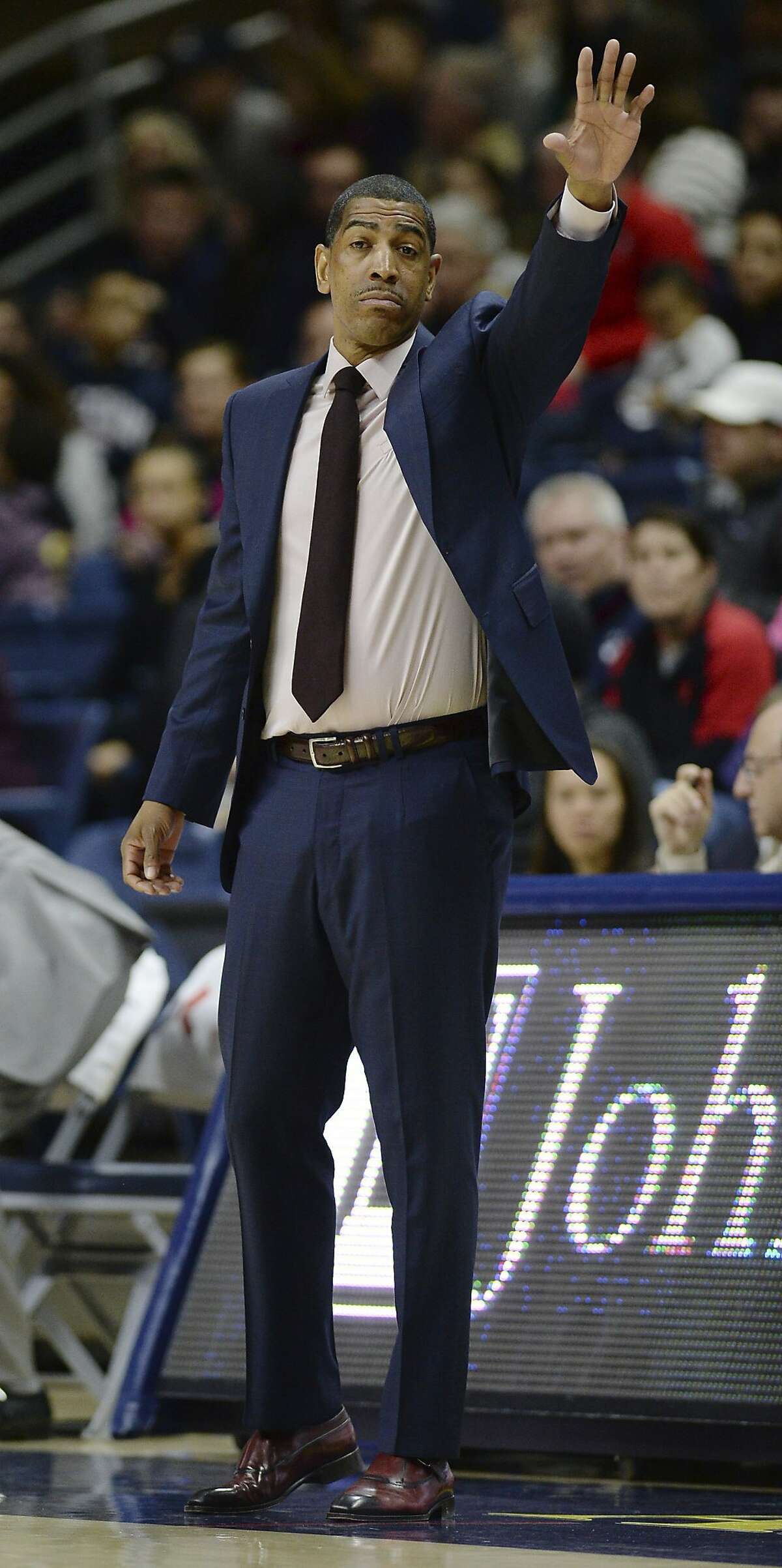 Union set to defend Kevin Ollie over firing by UConn