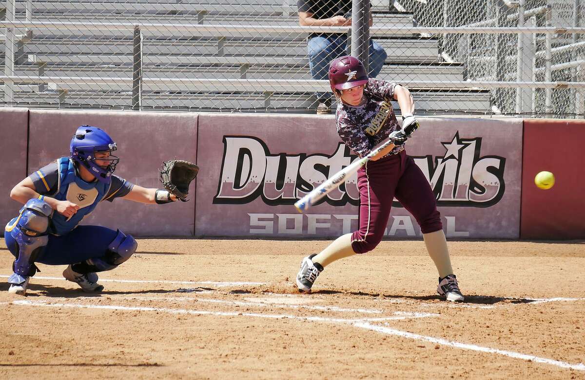The Dustdevils lost a pair of games at home to first-place and league unbeaten St. Mary’s falling 8-1 and 4-1 on Wednesday. Samantha Edmiston was the lone TAMIU player with a hit in each outing.