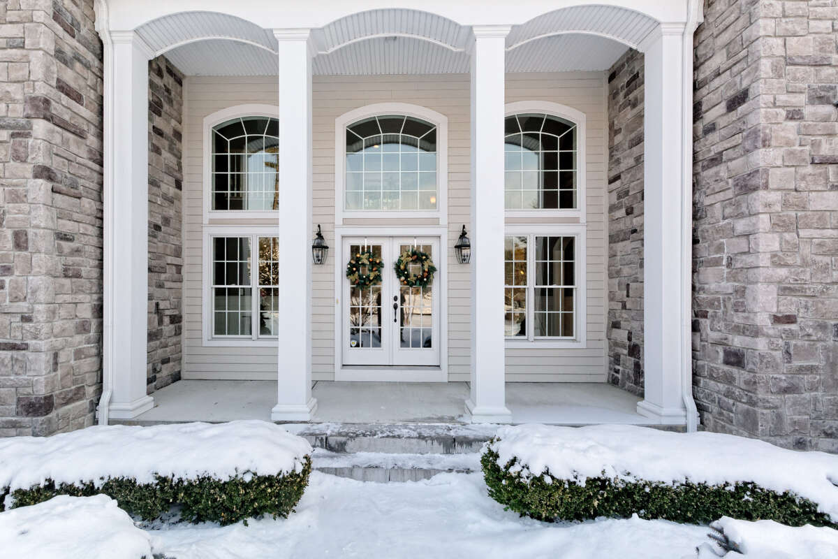 House of the Week Palatial in Slingerlands