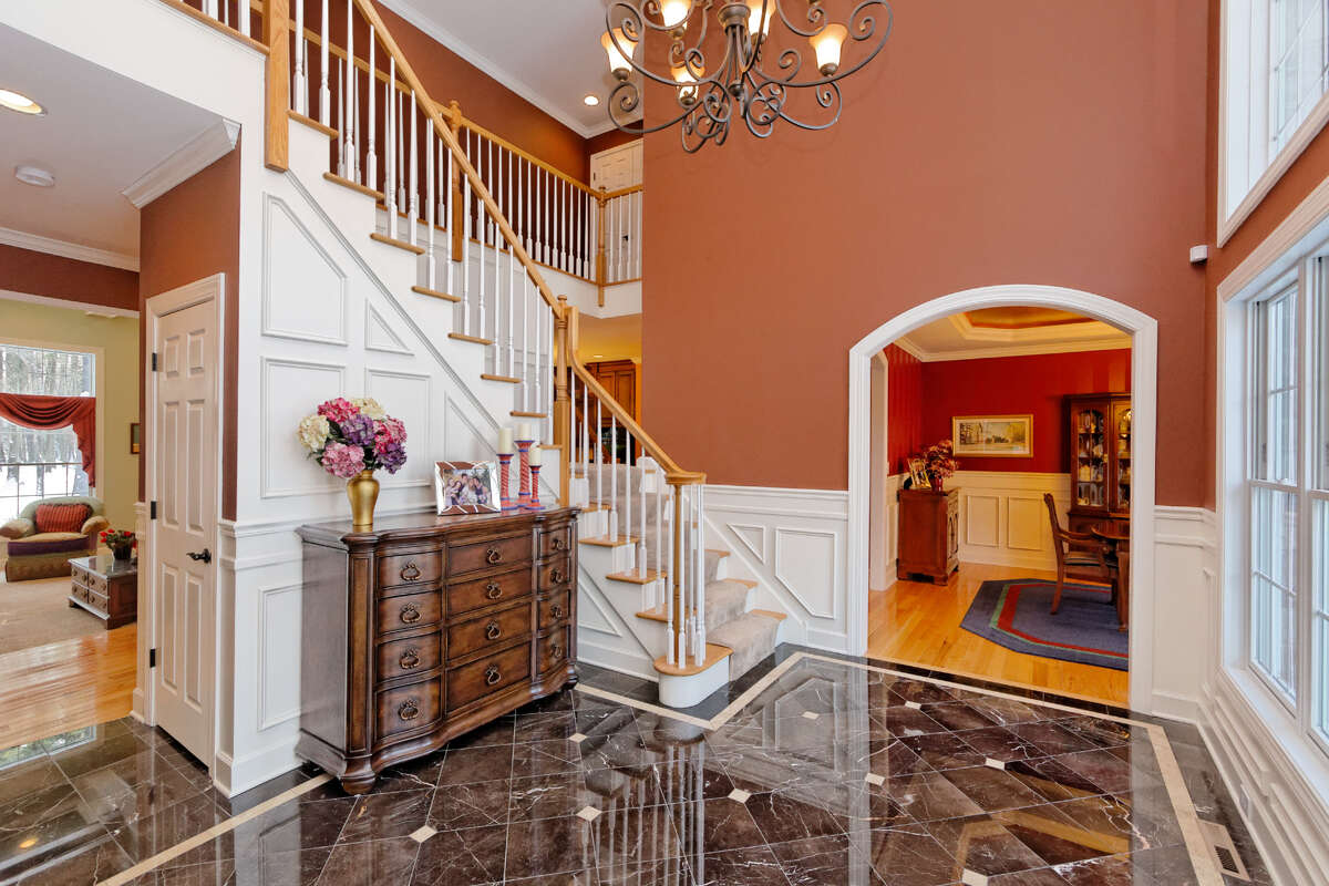 House of the Week Palatial in Slingerlands