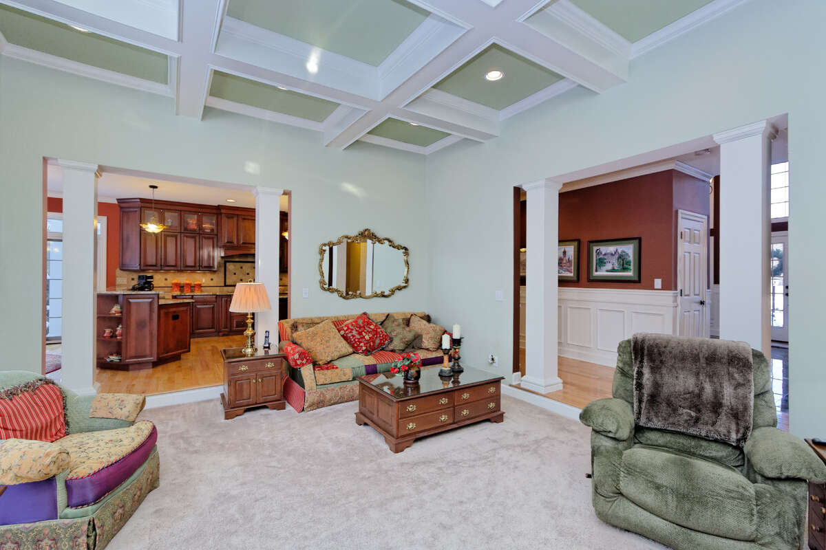 House of the Week Palatial in Slingerlands