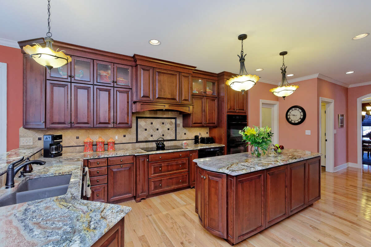 House of the Week Palatial in Slingerlands