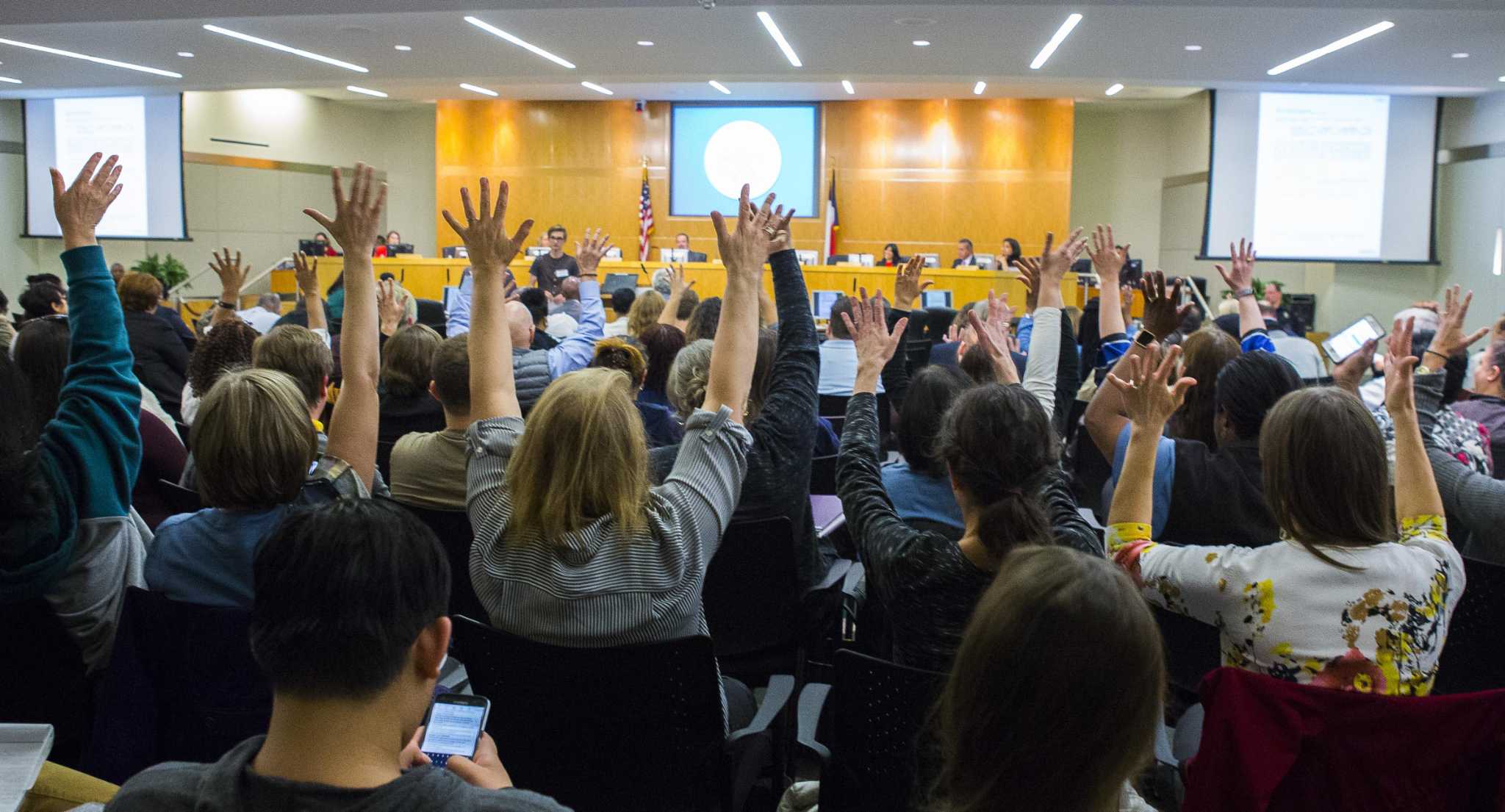 hisd-board-doesn-t-name-interim-superintendent-next-chance-set-for