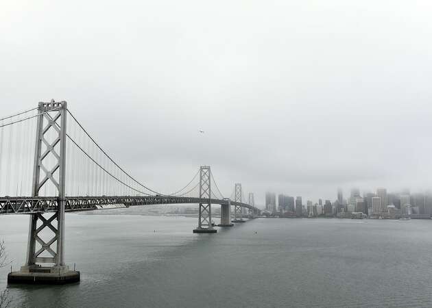 Fog blankets the Bay Area ahead of steady rain into next week