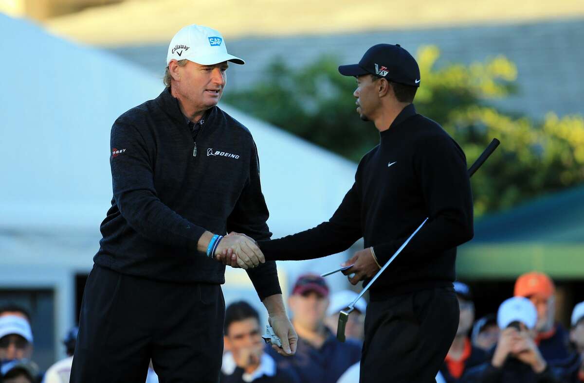 ORLANDO, FL - MARCH 21: Tiger Woods of the United States shakes hands with Ernie Els of South Africa on the tee at the par 4, 10th hole during the first round of the 2013 Arnold Palmer Invitational Presented by Mastercard at Bay Hill Golf and Country Club on March 21, 2013 in Orlando, Florida. (Photo by David Cannon/Getty Images)