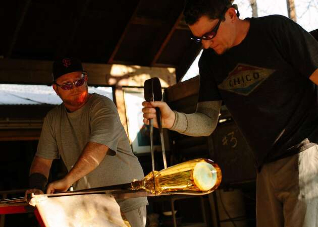 Chico artists form visions in molten glass