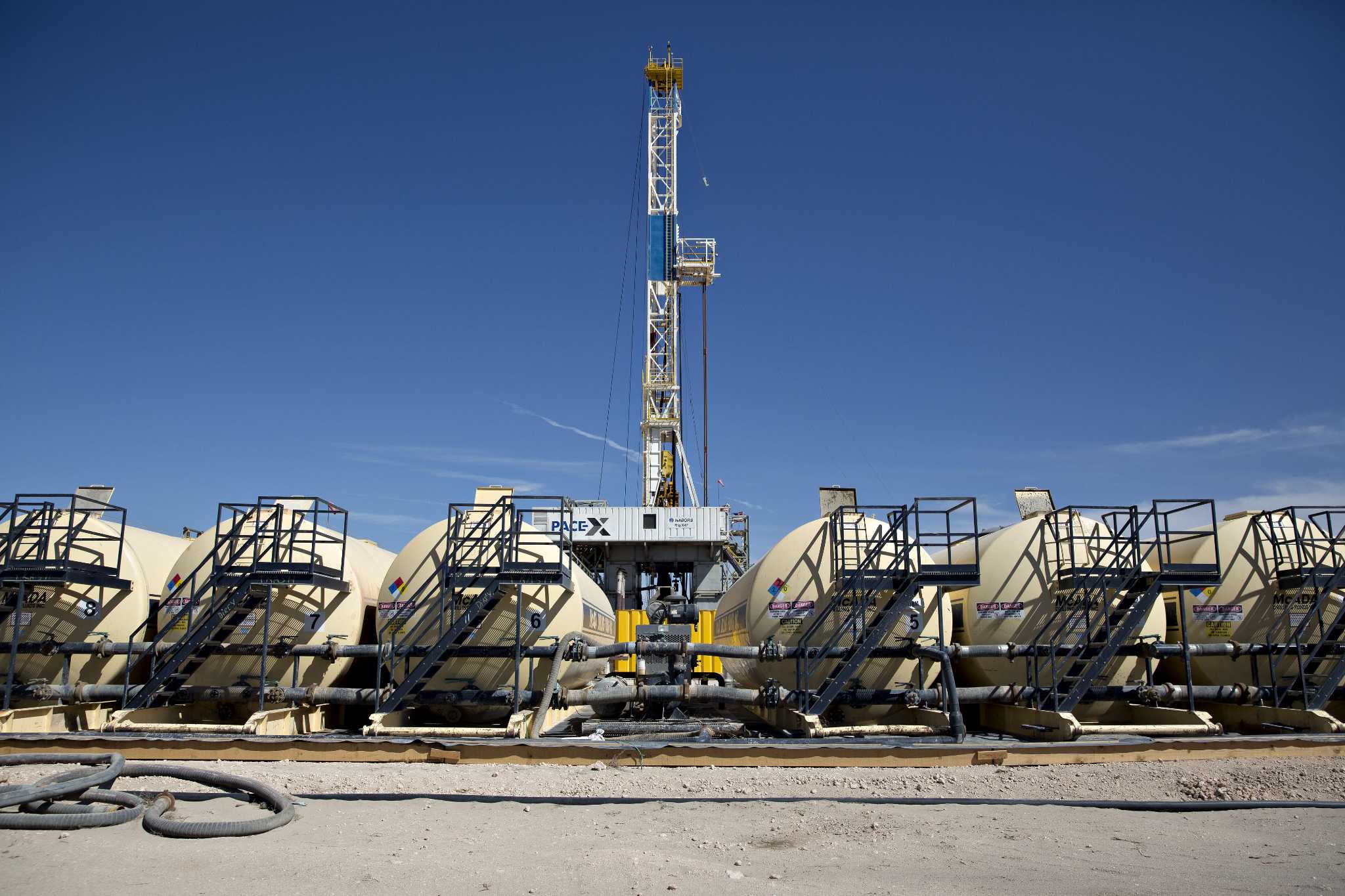 Oil Rig Count Back Up To Even 800 Houston Chronicle oil-rig-count-back-up-to-even-800-houston-chronicle