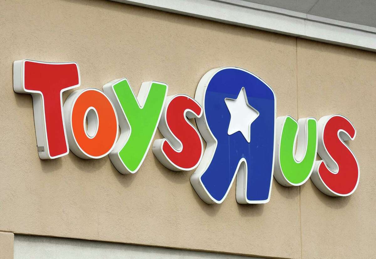 Exterior sign on the Wolf Rd. Toys R Us store on Monday, March 12, 2018, in Colonie, N.Y. (Will Waldron/Times Union)