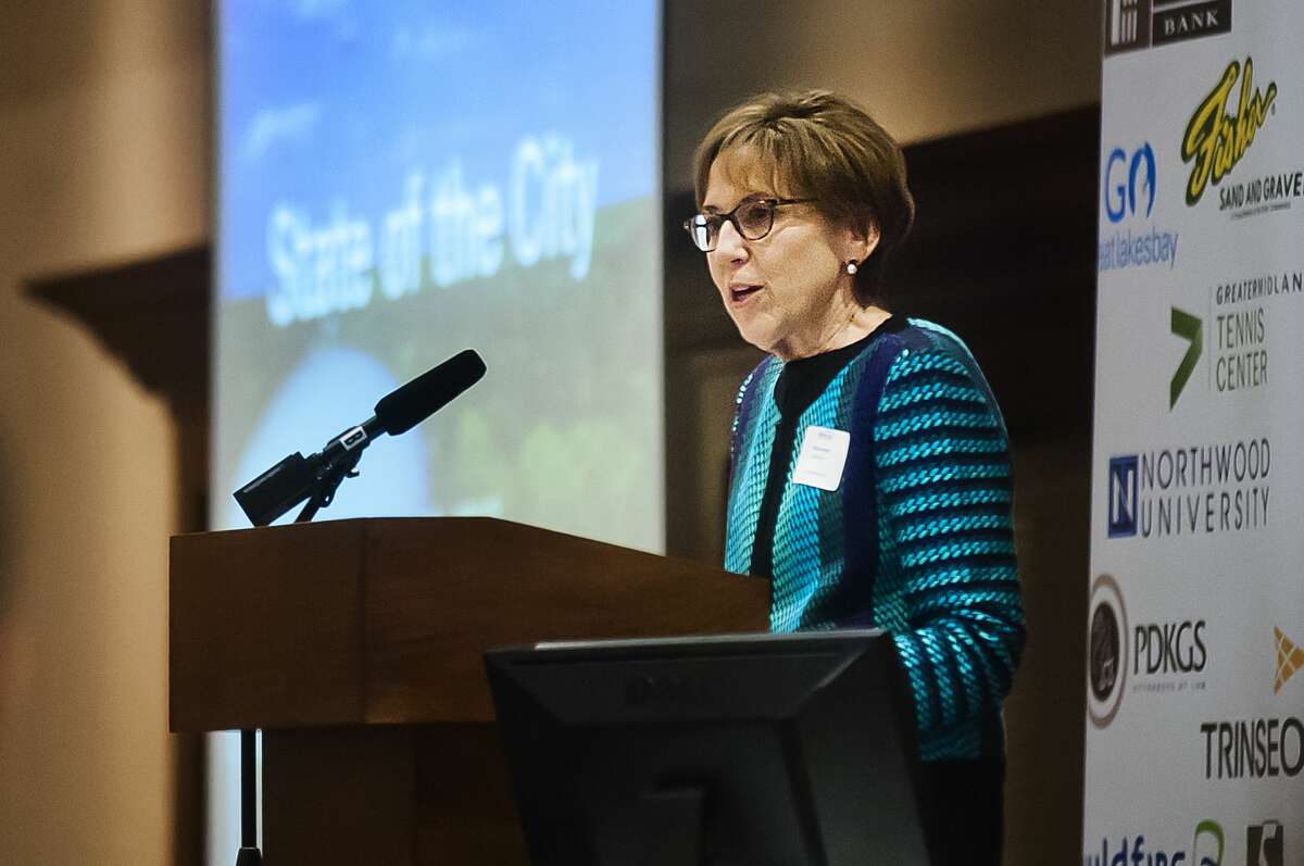 Mayor Maureen Donker gives her State of the City address during the Midland Area Chamber of Commerce Quarter luncheon on Tuesday, March 13, 2018 at the Great Hall Banquet & Convention Center. (Katy Kildee/kkildee@mdn.net)