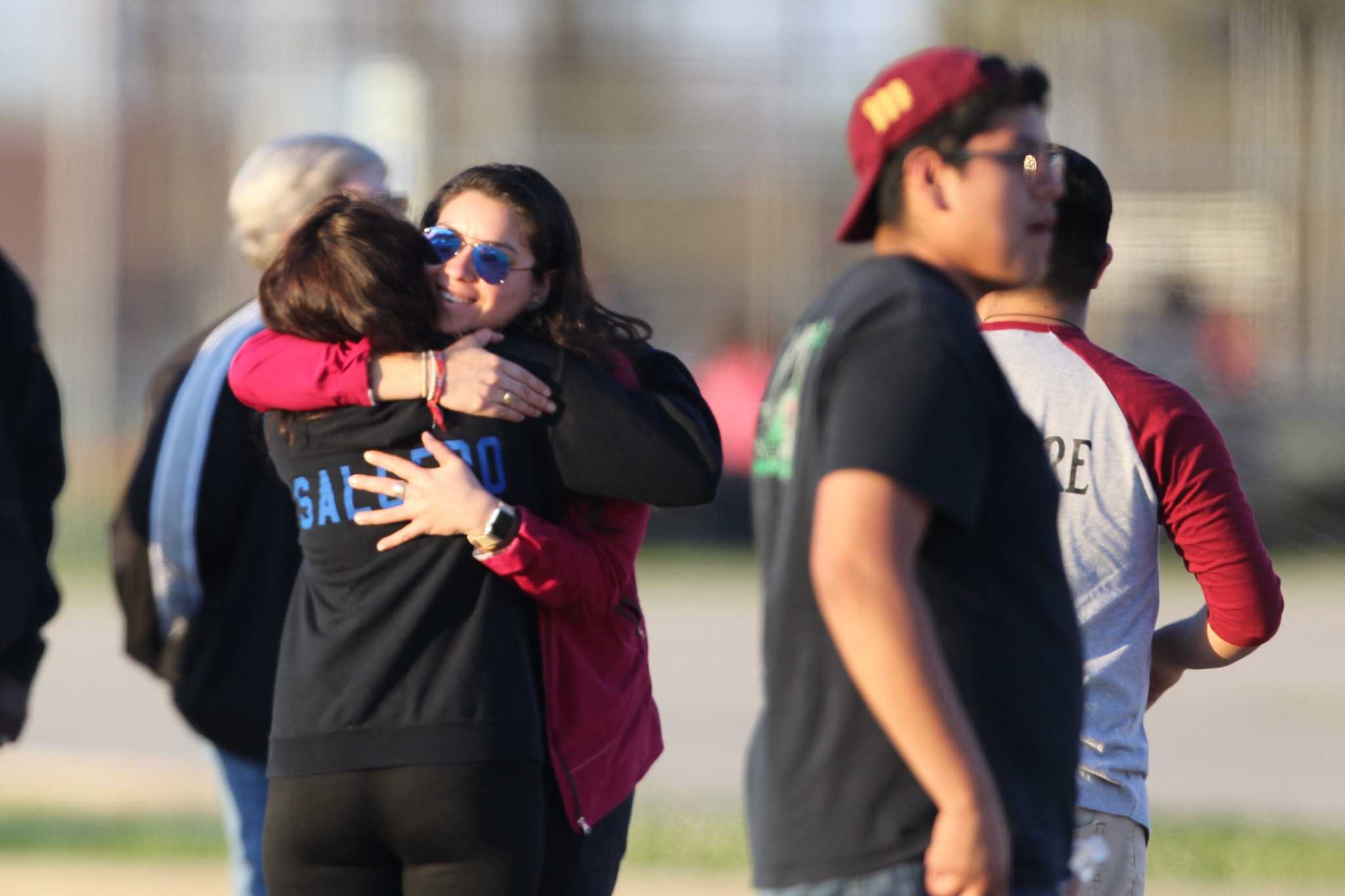 Texas school bus crashes in Alabama: Channelview grad, Alabama QB