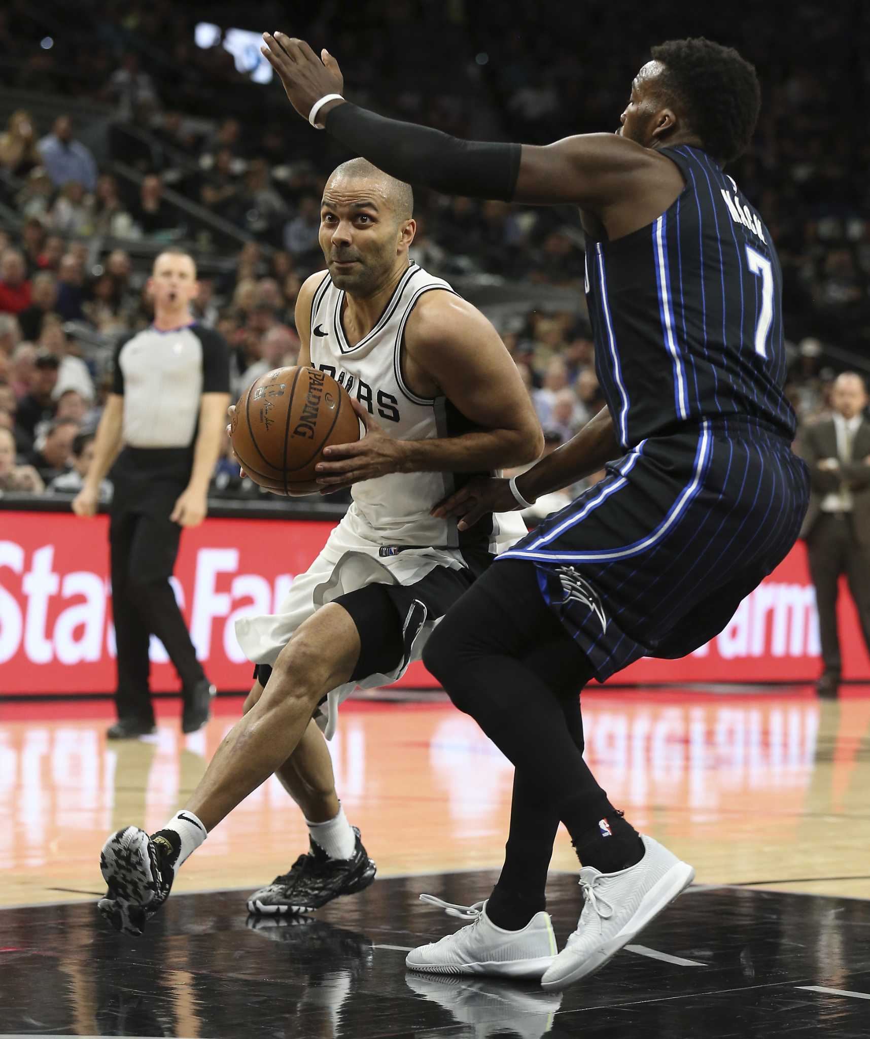 Spurs fast approaching point of no return with Leonard, Parker says