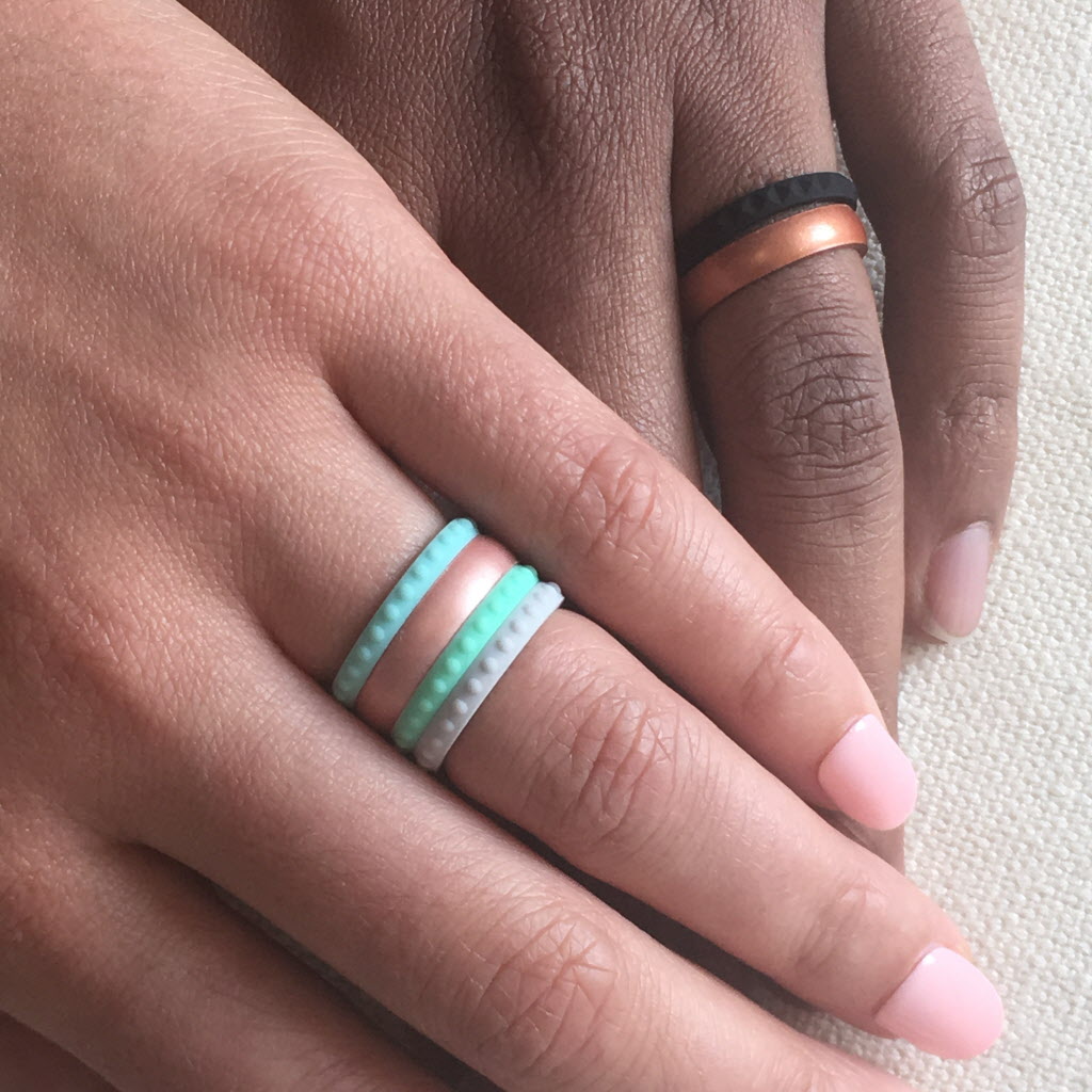 For married folks, silicone Enso rings are a spring break musthave