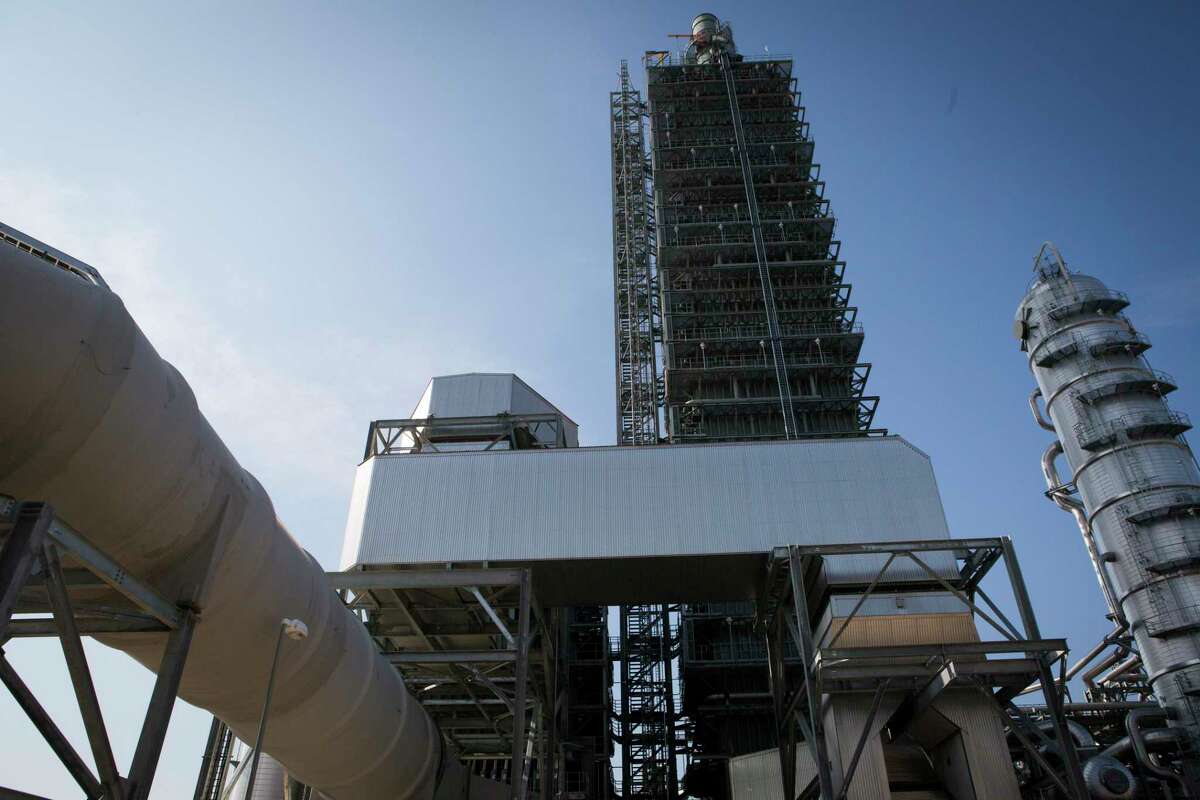 NRG Energy and JX Nippon Oil & Gas Exploration Corporation have built the Petra Nova Carbon Capture Project. The project is a commercial-scale carbon capture system that captures carbon dioxide in the processed flue gas from an existing unit at the WA Parish power plant in Houston.