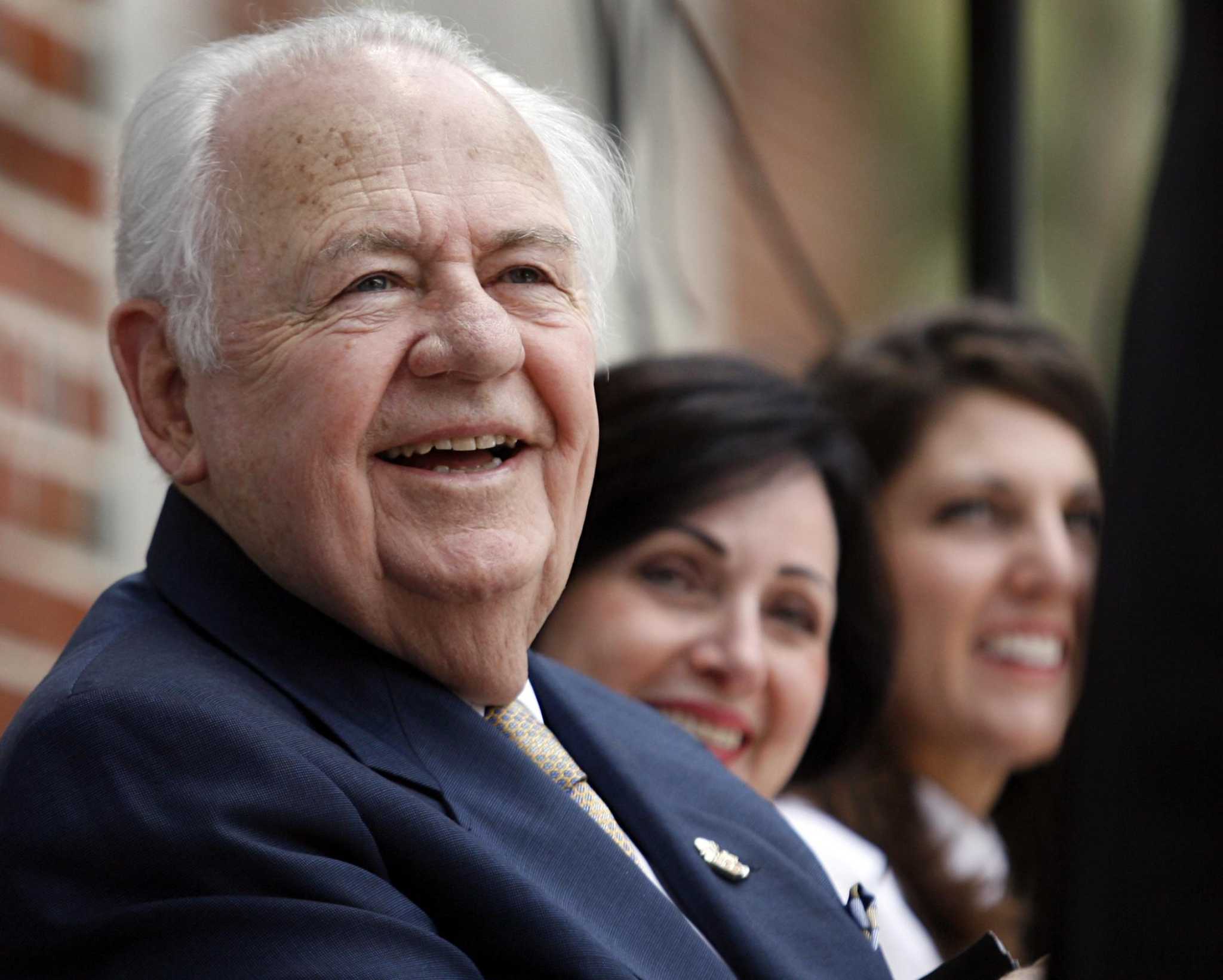 Tom Benson, Tycoon Who Danced With His Saints, Dies at 90 - The