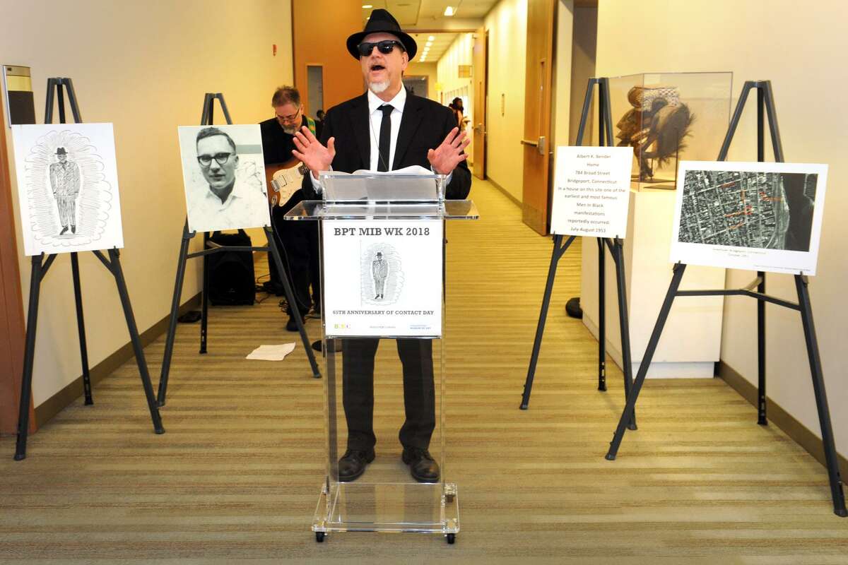 Calling all flying saucers! Bridgeport enthusiasts mark 1950s UFO event.