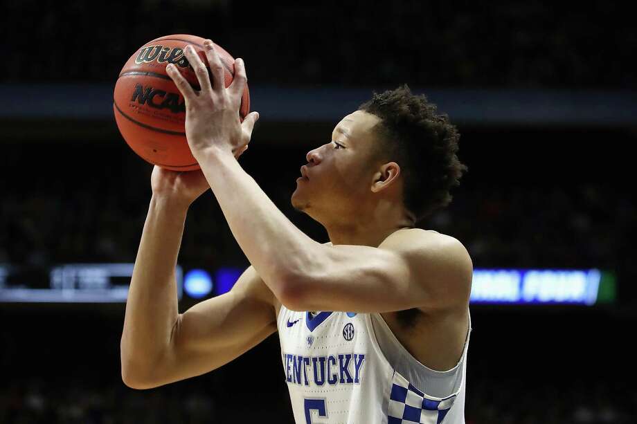 BOISE, ID - MARCH 15:  Kevin Knox #5 of the Kentucky Wildcats shoots the ball in the second half against the Davidson Wildcats during the first round of the 2018 NCAA Men's Basketball Tournament at Taco Bell Arena on March 15, 2018 in Boise, Idaho.  (Photo by Ezra Shaw/Getty Images) Photo: Ezra Shaw / 2018 Getty Images
