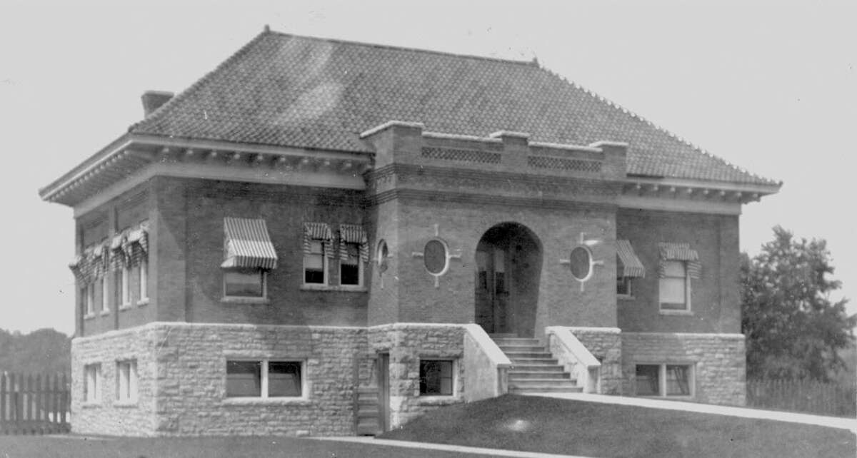 Photos Corinth through the years