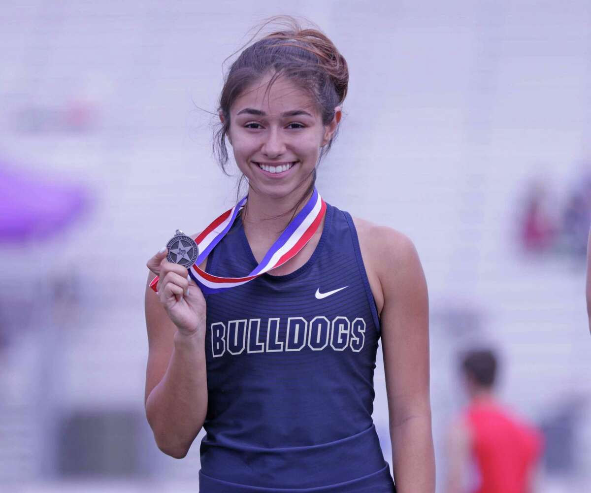 Avery Puig and the Alexander girls' track team took first in the 4x100-meter relay.